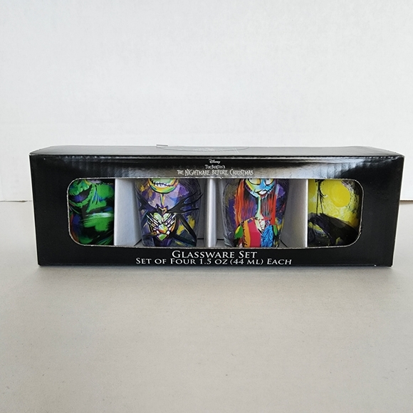 DISNEY THE NIGHTMARE BEFORE CHRISTMAS 1.5oz Glassware Set 4 Shot Glasses - Picture 2 of 7